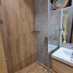 Fs - Family In The Center Of Apartment *