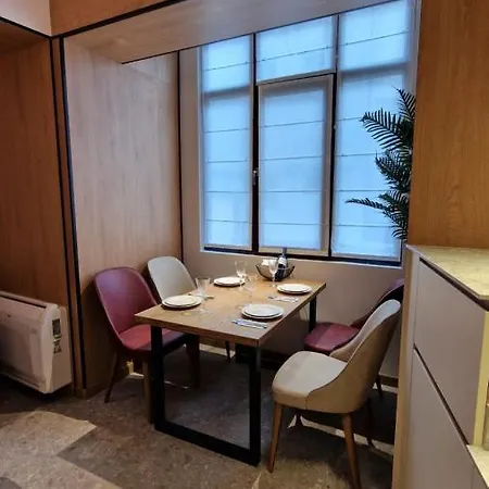 Fs - Family In The Center Of