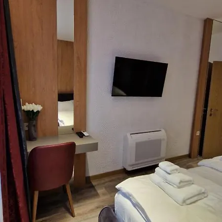 Fs Varna Central Deluxe 2-Bedroom Suite Near Sea Garden * 瓦爾納