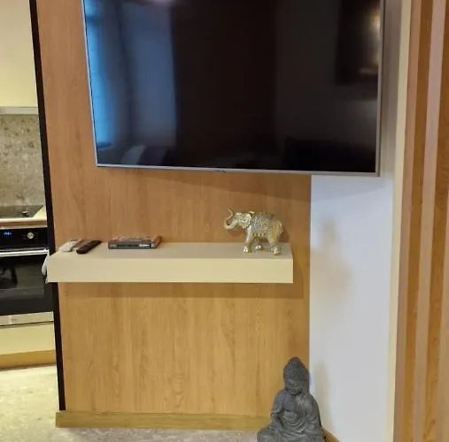 Fs - Family In The Center Of